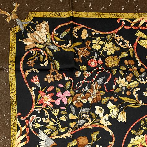 carre hermes pierres d'orient et d'occident|Pierres d'Orient et d'Occident Hermes Silk Scarf.